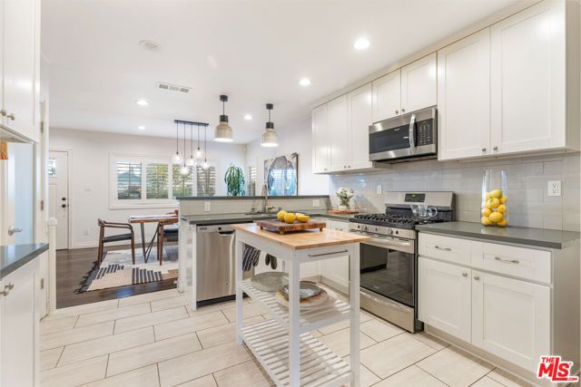 1024 N Naomi Street, Burbank, CA 91505