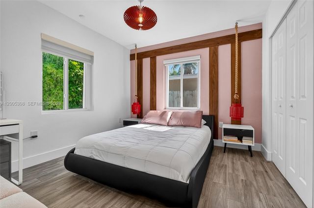 541 NW 109th St, Miami, FL 33168