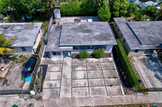 541 NW 109th St, Miami, FL 33168