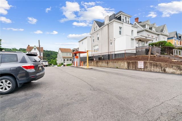 605 California Ave, Avalon, PA 15202