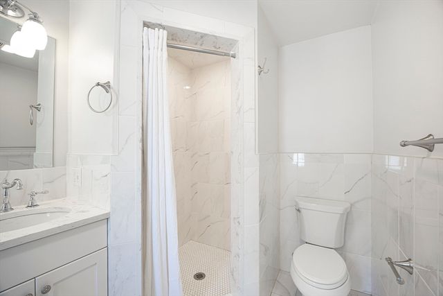 48 Spruce 1, Winchester, MA 01890