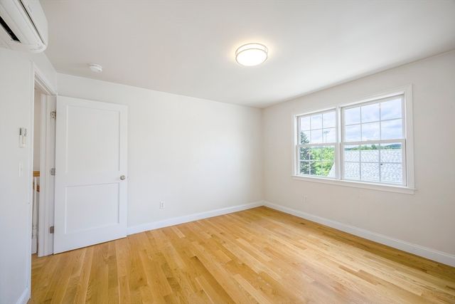 48 Spruce 1, Winchester, MA 01890