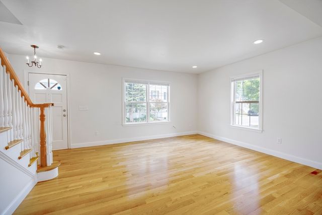 48 Spruce 1, Winchester, MA 01890