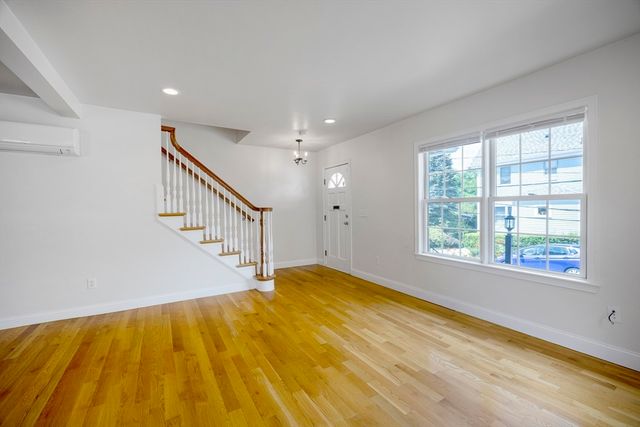 48 Spruce 1, Winchester, MA 01890
