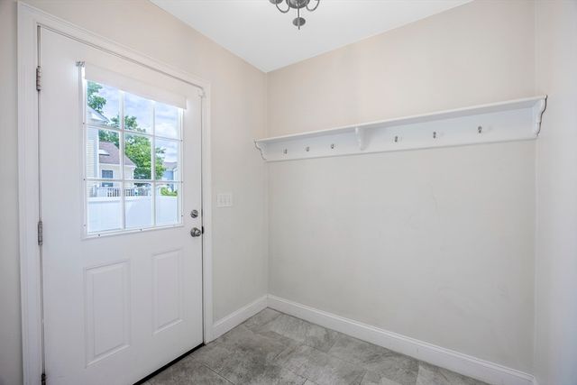 48 Spruce 1, Winchester, MA 01890
