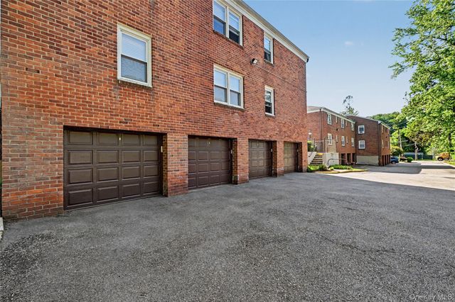 60 Manville Road 1, Pleasantville, NY 10570