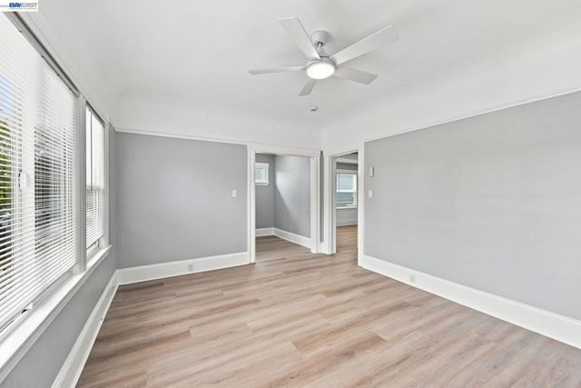 1725 38Th Ave, Oakland, CA 94601