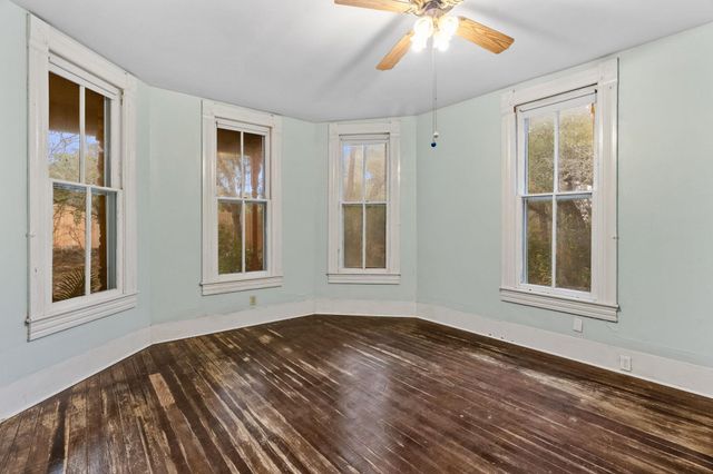 3217 32, San Marcos, TX 78666