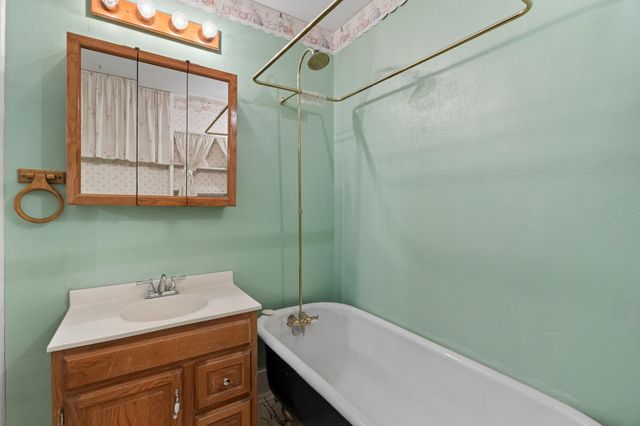 3217 32, San Marcos, TX 78666