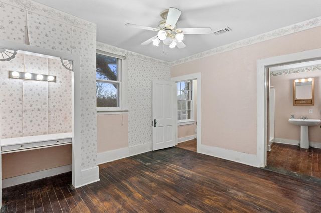 3217 32, San Marcos, TX 78666