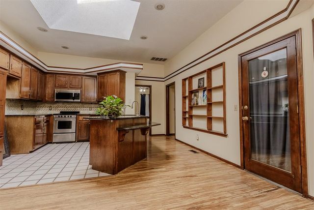 9809 S Brookline Avenue, Oklahoma City, OK 73159