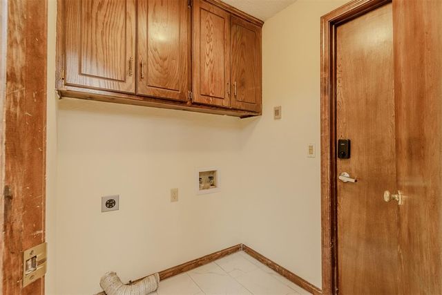9809 S Brookline Avenue, Oklahoma City, OK 73159