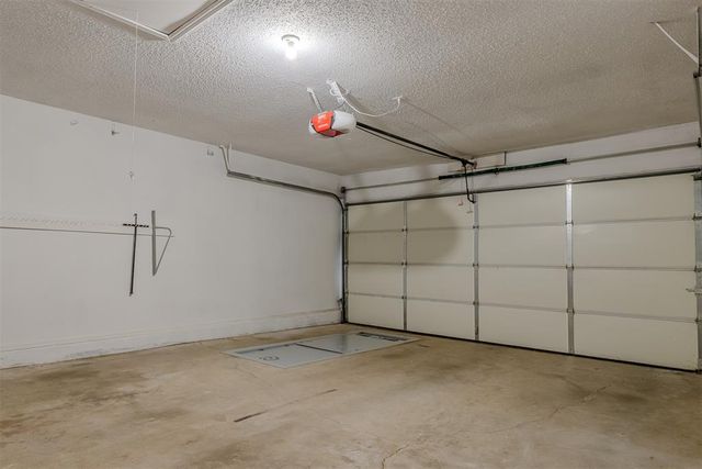 9809 S Brookline Avenue, Oklahoma City, OK 73159