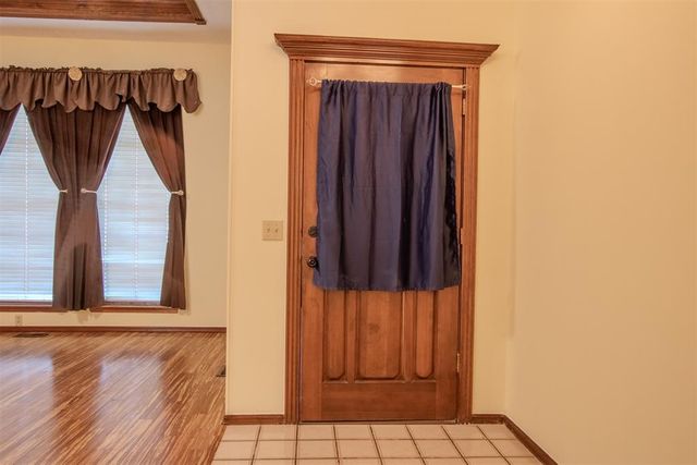 9809 S Brookline Avenue, Oklahoma City, OK 73159