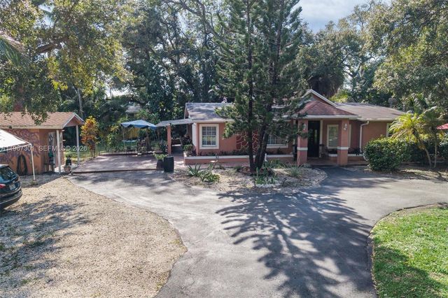 1760 NE 144th St, Miami, FL 33181