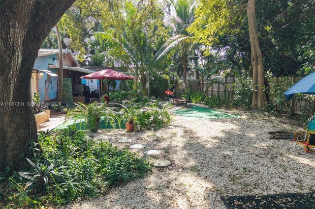 1760 NE 144th St, Miami, FL 33181