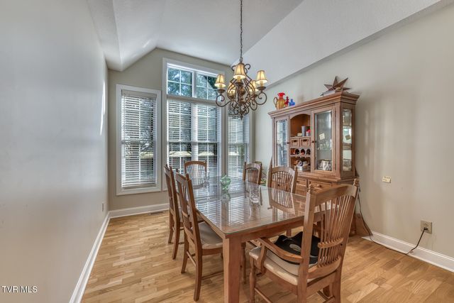 204 James Court, Piney Flats, TN 37686