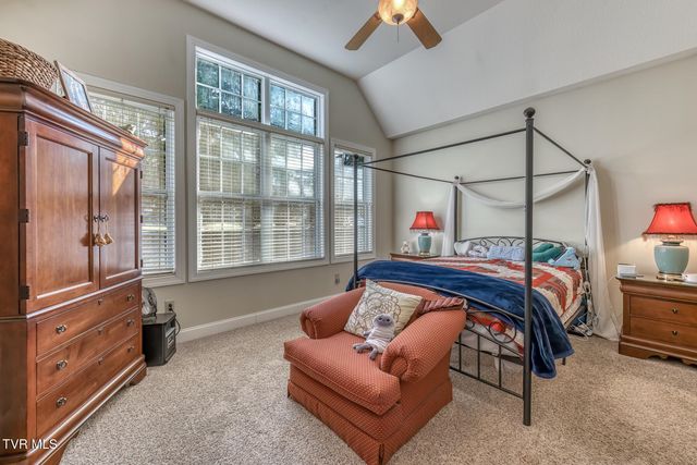 204 James Court, Piney Flats, TN 37686