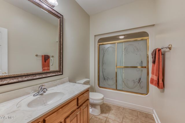 204 James Court, Piney Flats, TN 37686