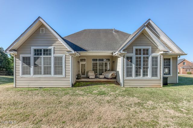 204 James Court, Piney Flats, TN 37686