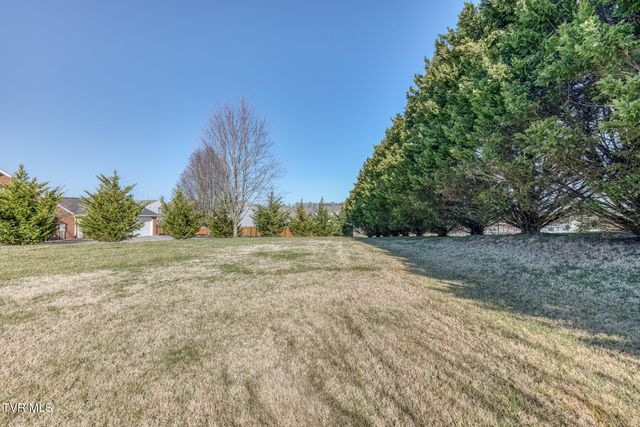 204 James Court, Piney Flats, TN 37686