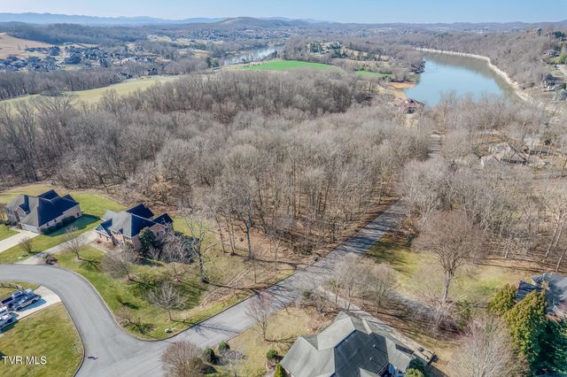 204 James Court, Piney Flats, TN 37686