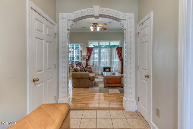 204 James Court, Piney Flats, TN 37686