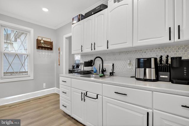 125 WHITE HORSE, Hamilton, NJ 08610