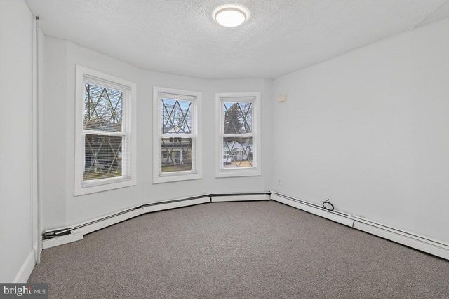 125 WHITE HORSE, Hamilton, NJ 08610