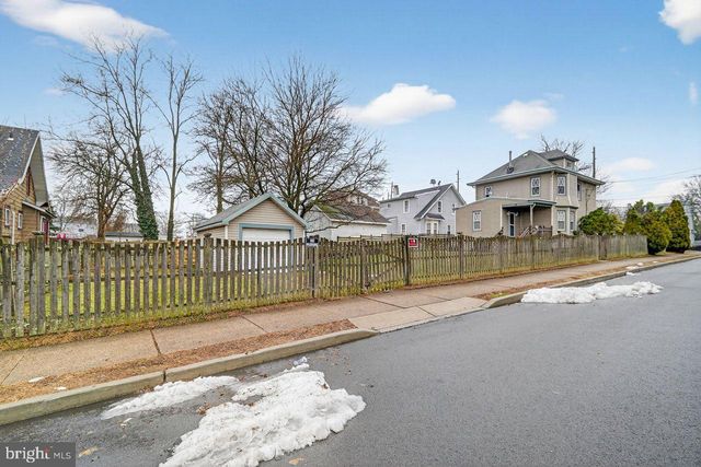 125 WHITE HORSE, Hamilton, NJ 08610