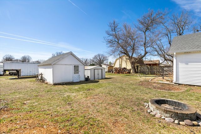 208 SE 3rd Street, Grimes, IA 50111