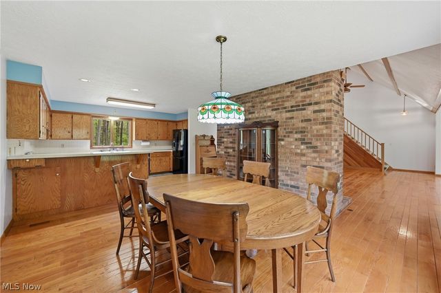 13689 Beard Road, New Springfield, OH 44443