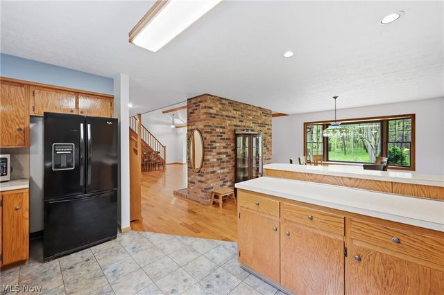 13689 Beard Road, New Springfield, OH 44443
