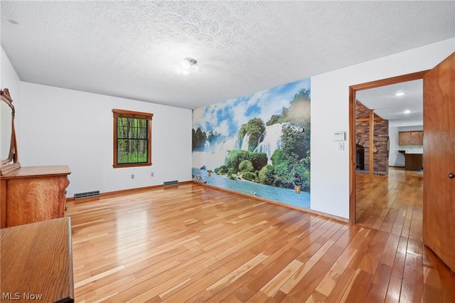 13689 Beard Road, New Springfield, OH 44443
