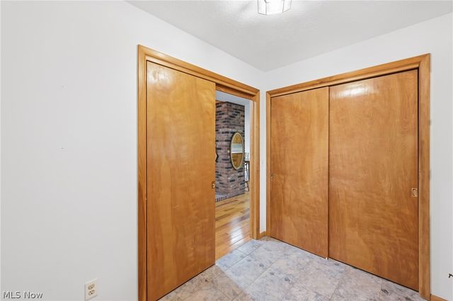 13689 Beard Road, New Springfield, OH 44443