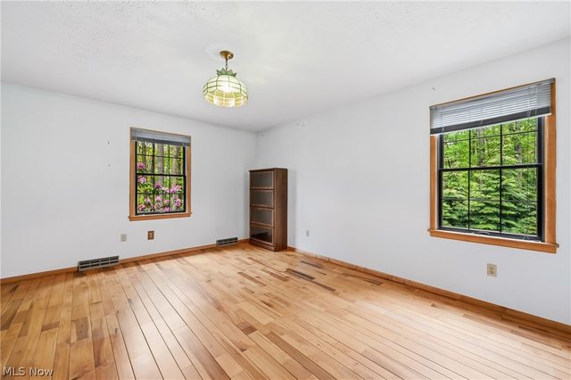 13689 Beard Road, New Springfield, OH 44443
