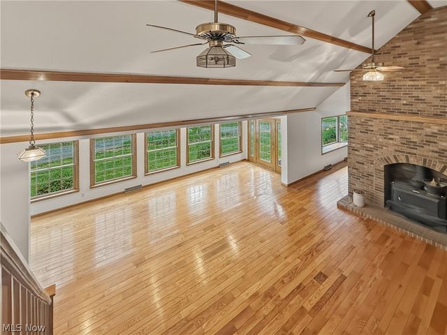 13689 Beard Road, New Springfield, OH 44443