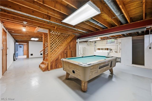 13689 Beard Road, New Springfield, OH 44443