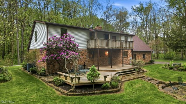 13689 Beard Road, New Springfield, OH 44443