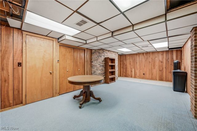 13689 Beard Road, New Springfield, OH 44443