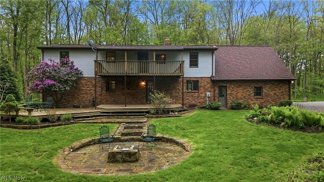13689 Beard Road, New Springfield, OH 44443