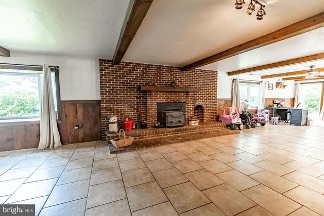 455 PUMPING STATION RD, Hanover, PA 17331