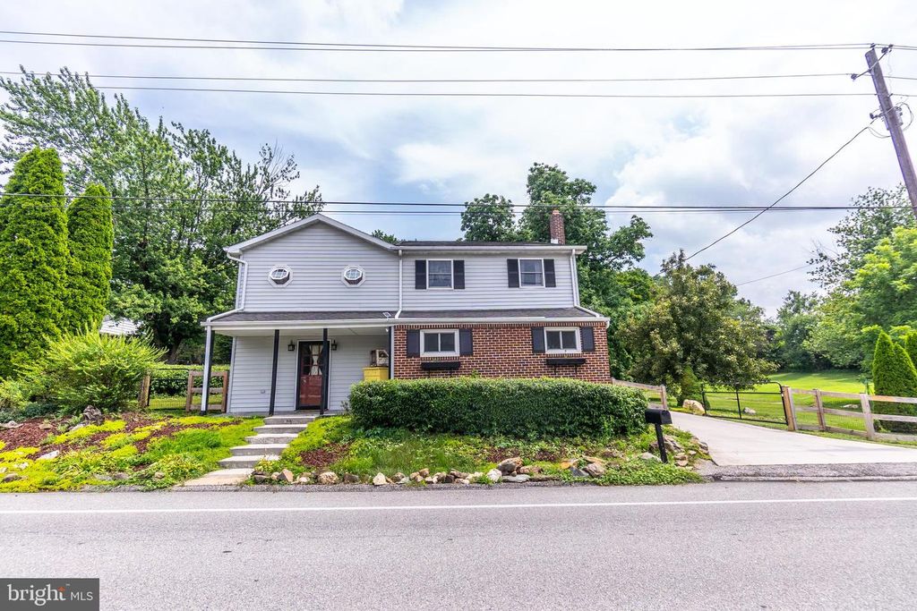 455 PUMPING STATION RD, Hanover, PA 17331