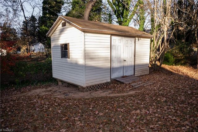 306 Bremen Drive, Lexington, NC 27295