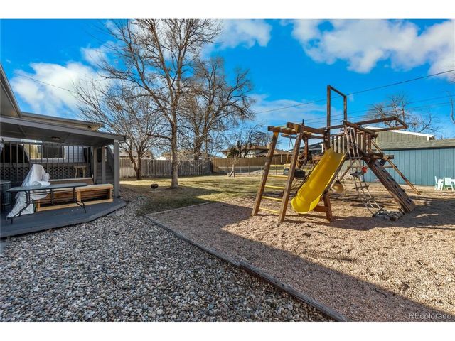 8423 Chase St, Arvada, CO 80003