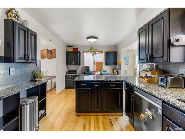 8423 Chase St, Arvada, CO 80003