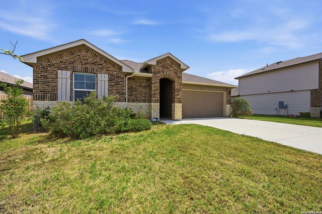 1325 Falls Grove, Seguin, TX 78155