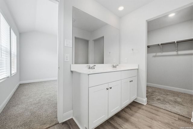 1325 Falls Grove, Seguin, TX 78155