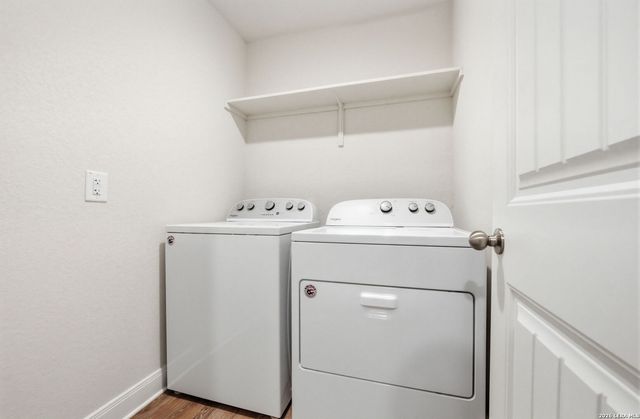 1325 Falls Grove, Seguin, TX 78155