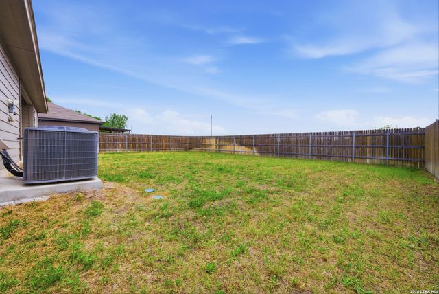 1325 Falls Grove, Seguin, TX 78155